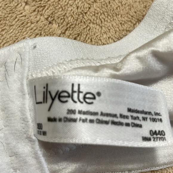 Lilyette/Bali Bras - Picture 4 of 8
